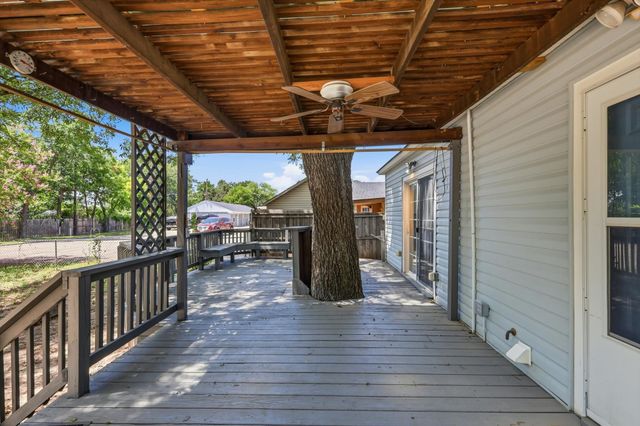 415 S Britain Road, Irving, TX 75060