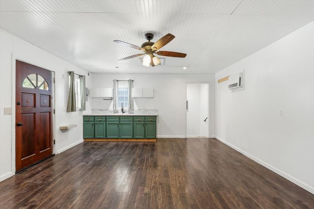 415 S Britain Road, Irving, TX 75060