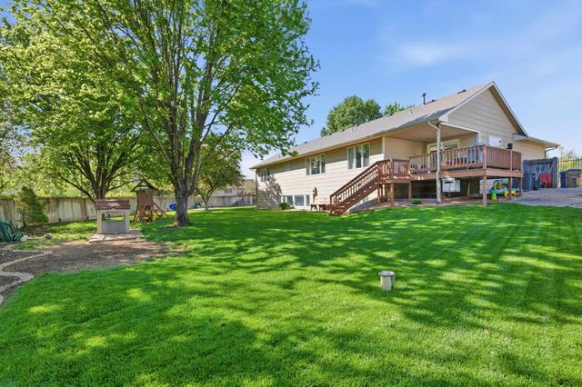 2414 N Covington Ct, Wichita, KS 67205