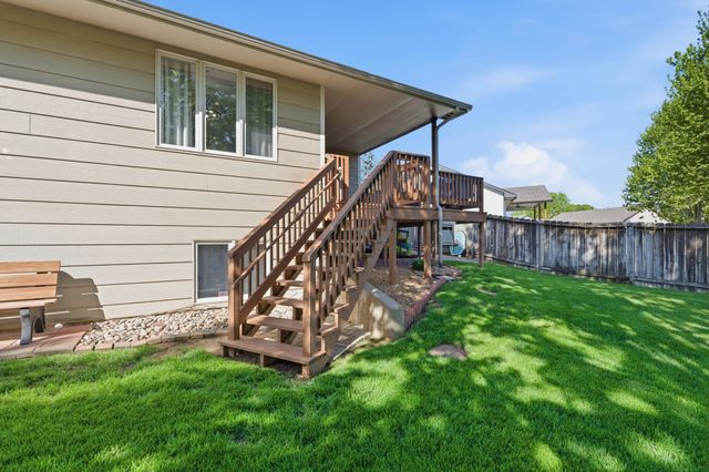 2414 N Covington Ct, Wichita, KS 67205