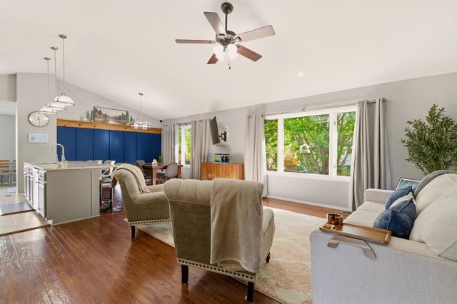 2414 N Covington Ct, Wichita, KS 67205