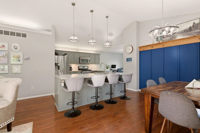 2414 N Covington Ct, Wichita, KS 67205