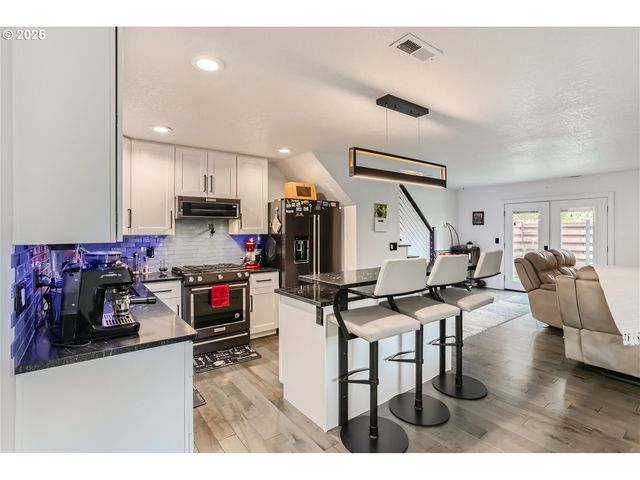 3163 Sw 199TH Ter, Beaverton, OR 97003