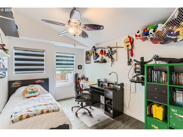 3163 Sw 199TH Ter, Beaverton, OR 97003