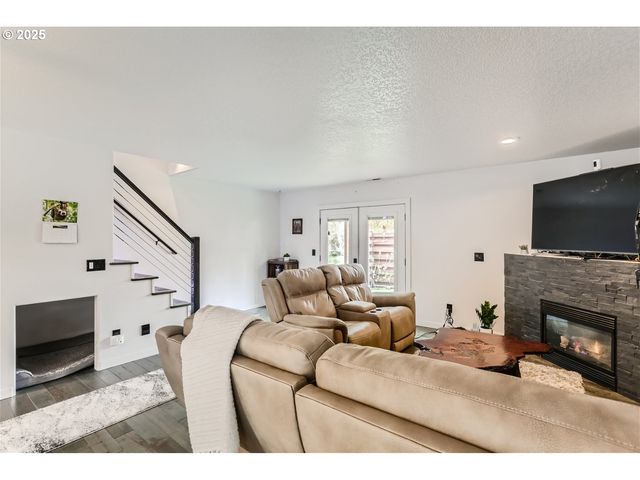 3163 Sw 199TH Ter, Beaverton, OR 97003