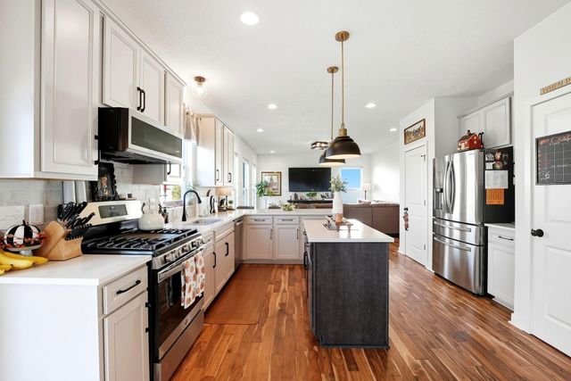 426 Bethpage Boulevard, Commercial Point, OH 43116