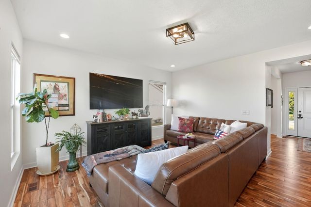 426 Bethpage Boulevard, Commercial Point, OH 43116