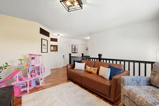 426 Bethpage Boulevard, Commercial Point, OH 43116