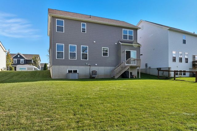 426 Bethpage Boulevard, Commercial Point, OH 43116