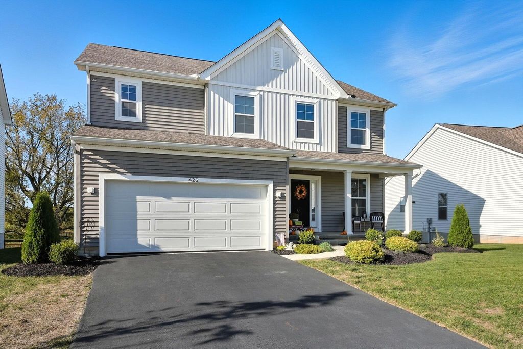 426 Bethpage Boulevard, Commercial Point, OH 43116