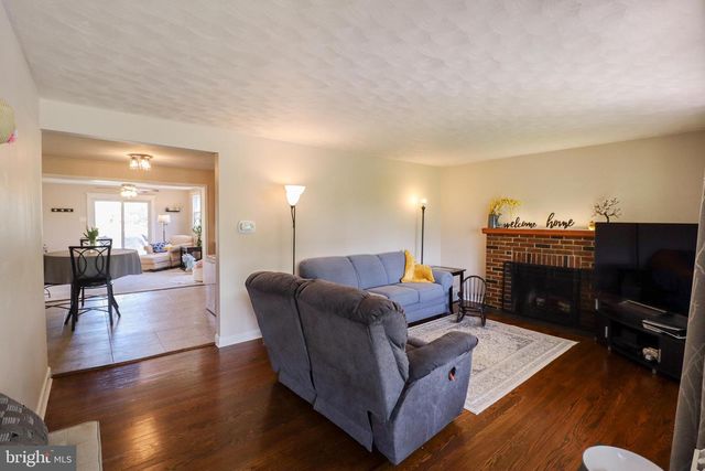 2777 ROOSEVELT AVE, York, PA 17408