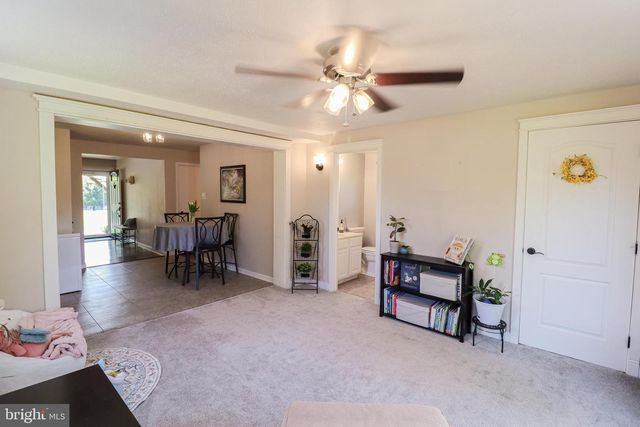 2777 ROOSEVELT AVE, York, PA 17408