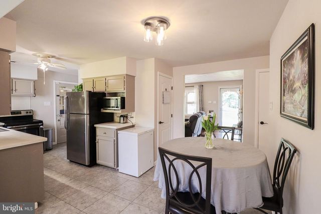 2777 ROOSEVELT AVE, York, PA 17408