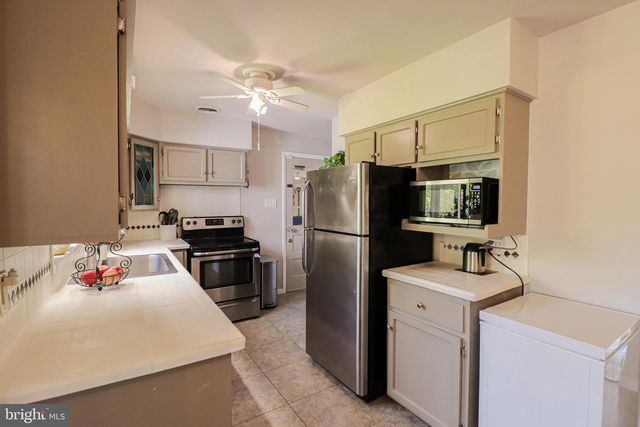 2777 ROOSEVELT AVE, York, PA 17408