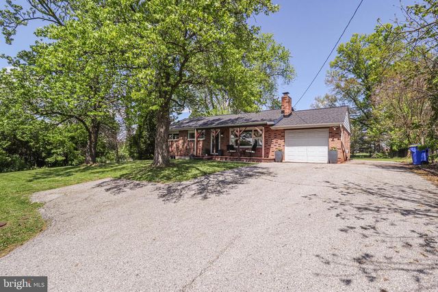 2777 ROOSEVELT AVE, York, PA 17408