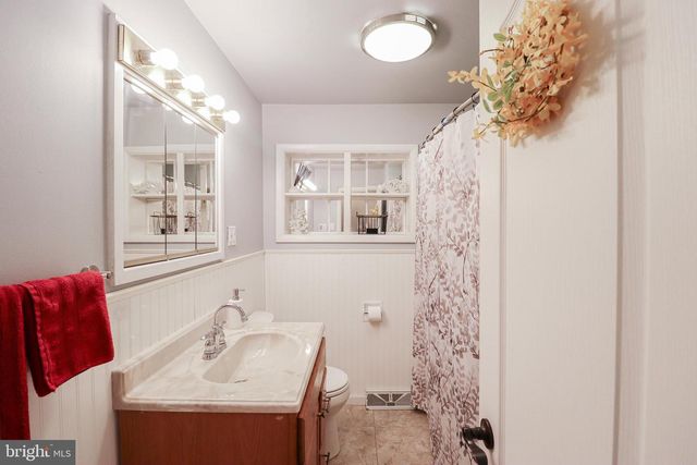 2777 ROOSEVELT AVE, York, PA 17408
