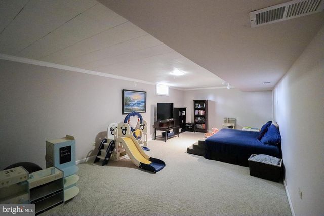 2777 ROOSEVELT AVE, York, PA 17408
