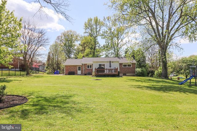 2777 ROOSEVELT AVE, York, PA 17408