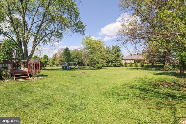 2777 ROOSEVELT AVE, York, PA 17408