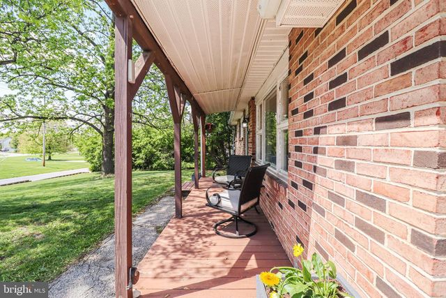 2777 ROOSEVELT AVE, York, PA 17408