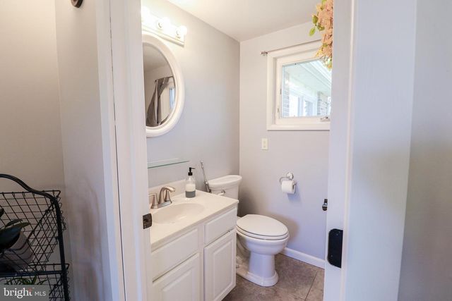 2777 ROOSEVELT AVE, York, PA 17408