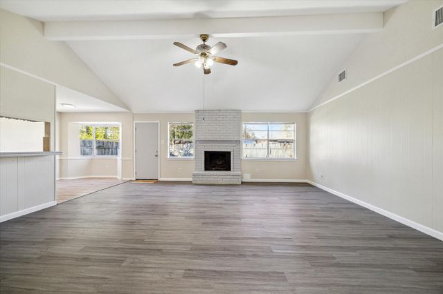 13746 Drakewood Drive, Sugar Land, TX 77498