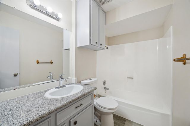 13746 Drakewood Drive, Sugar Land, TX 77498