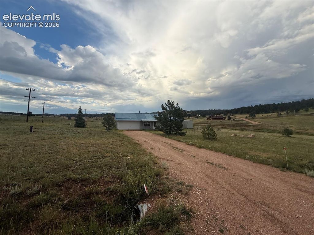 17 Garfield Circle, Florissant, CO 80816 — photo 2