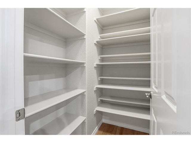 4163 Cheyenne Dr, Larkspur, CO 80118