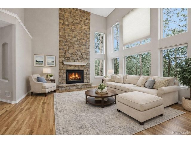 4163 Cheyenne Dr, Larkspur, CO 80118