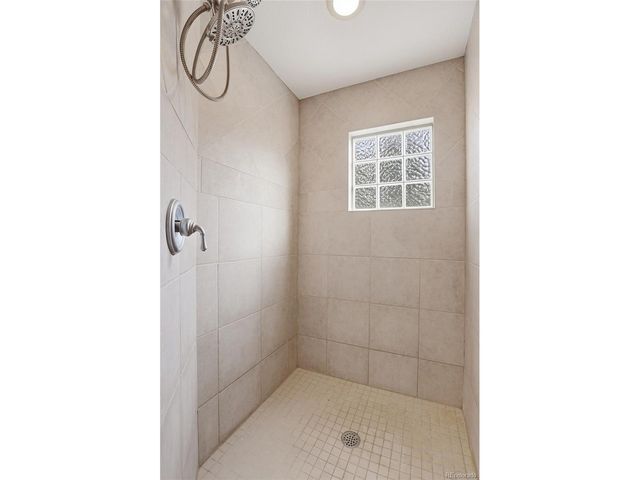 4163 Cheyenne Dr, Larkspur, CO 80118