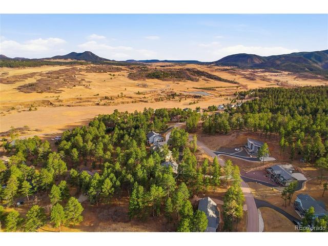 4163 Cheyenne Dr, Larkspur, CO 80118