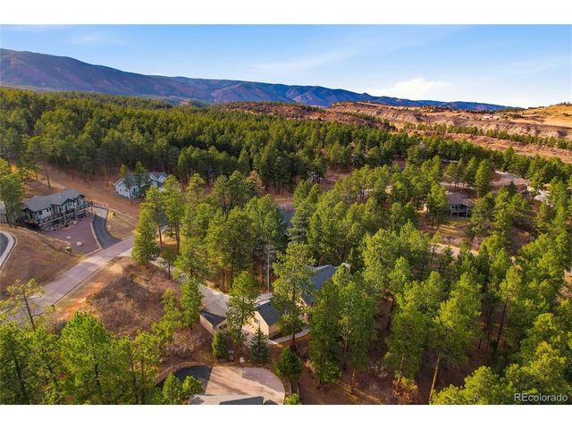 4163 Cheyenne Dr, Larkspur, CO 80118