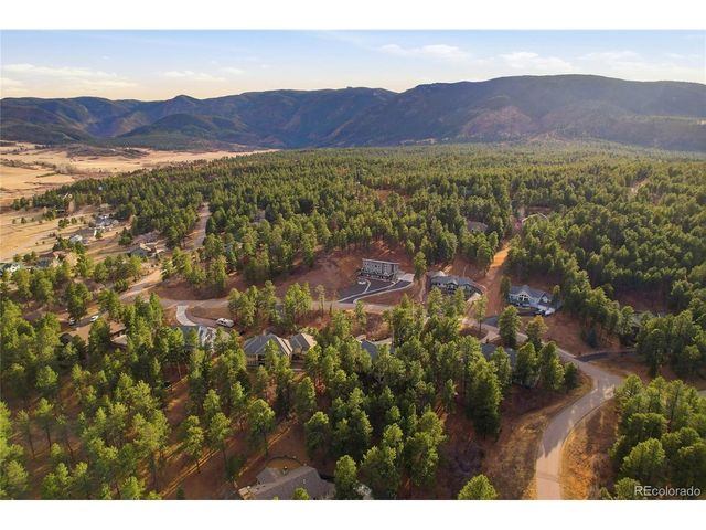 4163 Cheyenne Dr, Larkspur, CO 80118