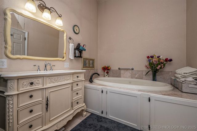 5472 S Highway 377, Kingston, OK 73439