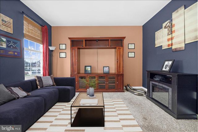 522 GROVETHORN RD, Middle River, MD 21220