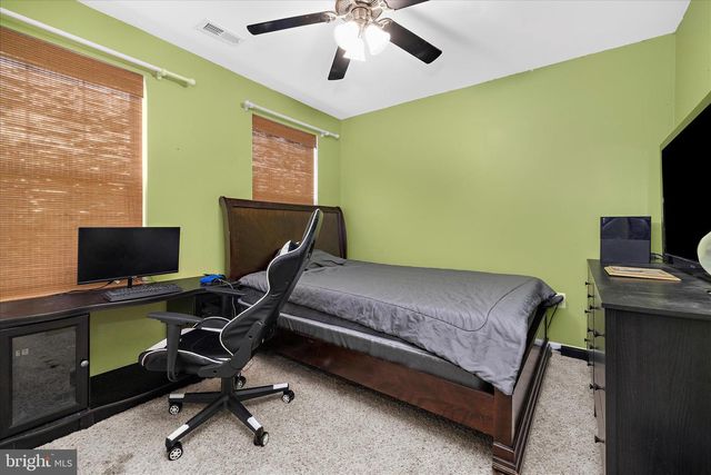 522 GROVETHORN RD, Middle River, MD 21220