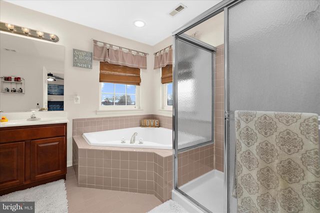 522 GROVETHORN RD, Middle River, MD 21220