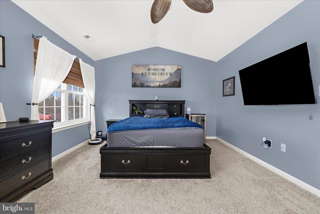 522 GROVETHORN RD, Middle River, MD 21220