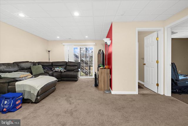 522 GROVETHORN RD, Middle River, MD 21220