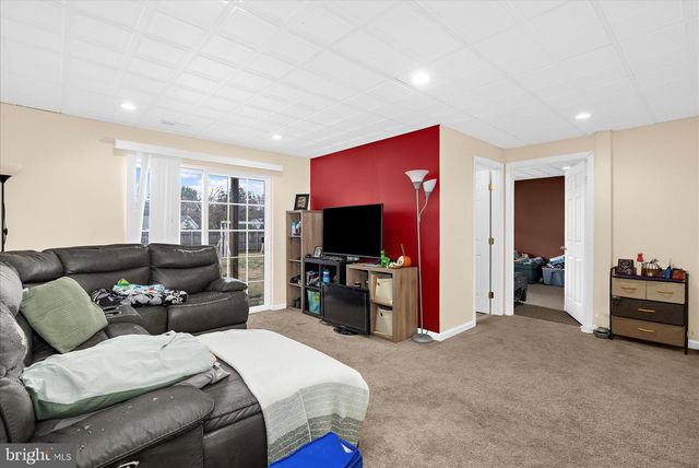 522 GROVETHORN RD, Middle River, MD 21220