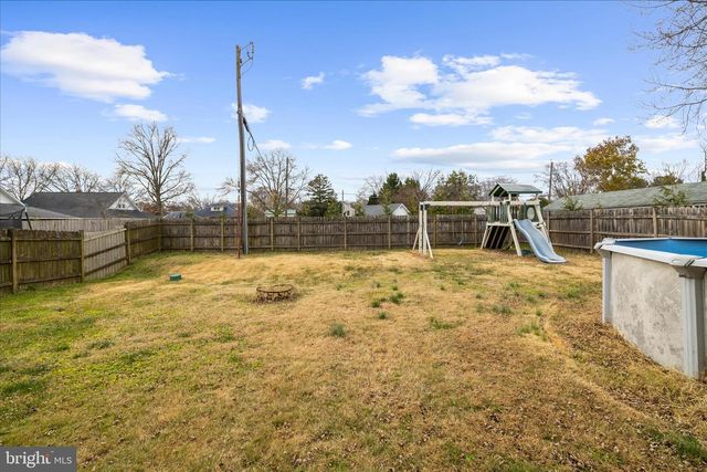 522 GROVETHORN RD, Middle River, MD 21220