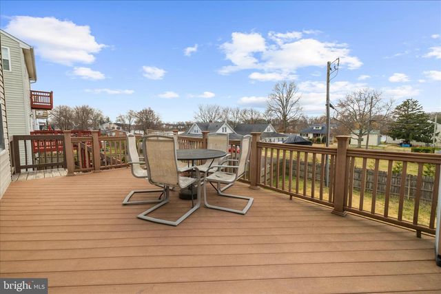 522 GROVETHORN RD, Middle River, MD 21220