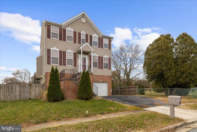 522 GROVETHORN RD, Middle River, MD 21220