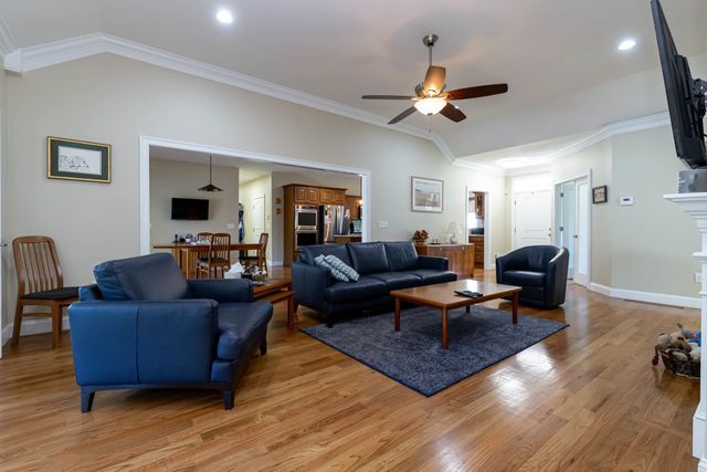 9 Windy Hollow Circle, Merrimack, NH 03054