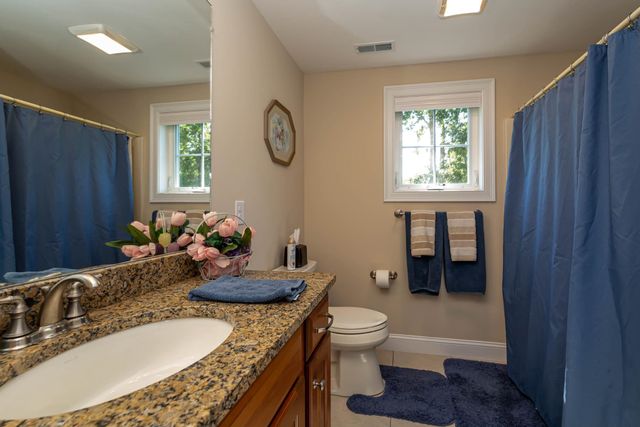 9 Windy Hollow Circle, Merrimack, NH 03054