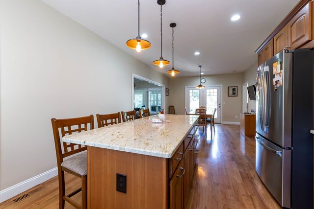 9 Windy Hollow Circle, Merrimack, NH 03054