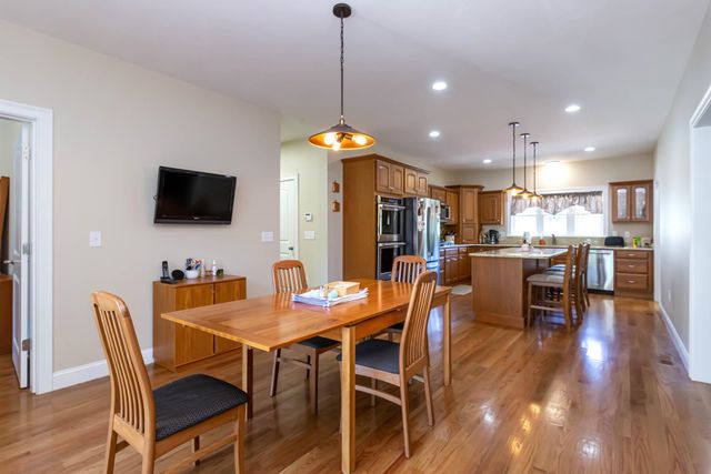 9 Windy Hollow Circle, Merrimack, NH 03054