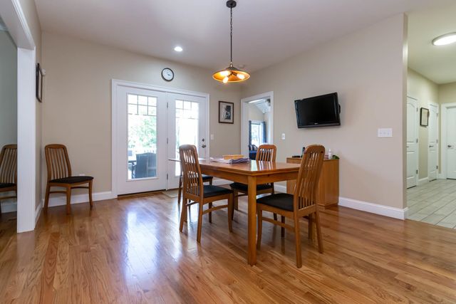9 Windy Hollow Circle, Merrimack, NH 03054