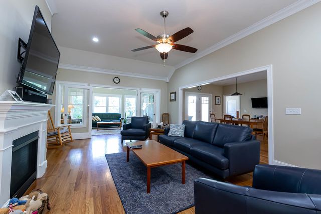 9 Windy Hollow Circle, Merrimack, NH 03054